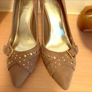 SOLD SOLD SOLD BCBG HEELS